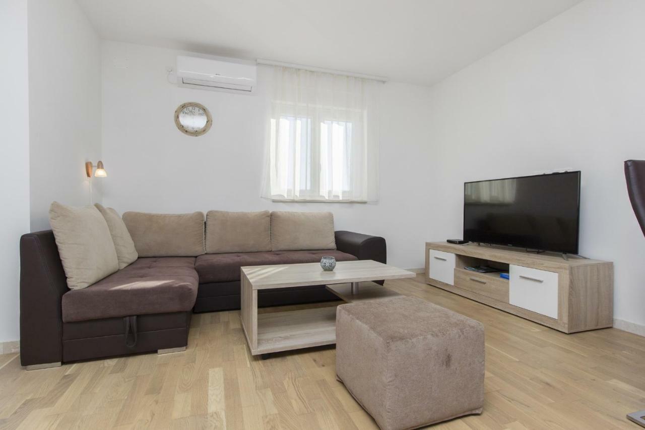 Apartmani Gabriella Vodice Exterior foto