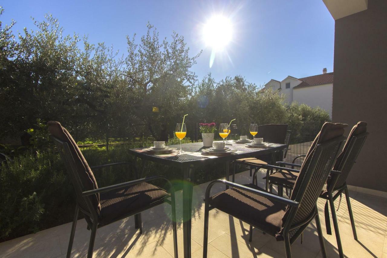 Apartmani Gabriella Vodice Exterior foto